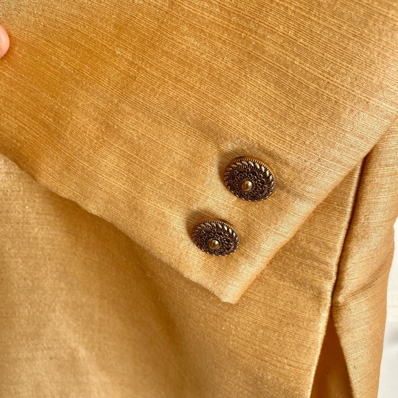 Gold & Maroon Sherwani Indian Pakistani Bollywood Suit Traditional Size 44 - Picture 7 of 7